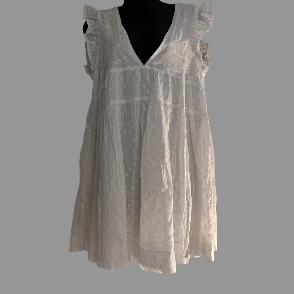 Talulah Boutique White Eyelet Dress – Size Large – NWOT